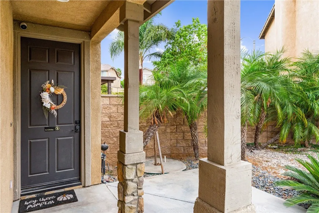 7933 Shadow Trails Lane, Jurupa Valley, California 92509 home-pic-5